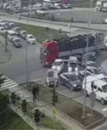 Duzce8217de-Otomobil-Bisikletliye-Carpti-Abdullah-Esat-T.-Agir-Yarali-featured