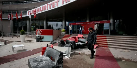 CHP-Genel-Merkezi8217nde-Olayli-Tahliye-Sorusturma-Baslatildi-featured