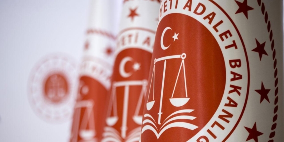 Adalet-Bakanligi-15-bin-yeni-personel-alacak-Basvurular-bugun-basliyor-featured