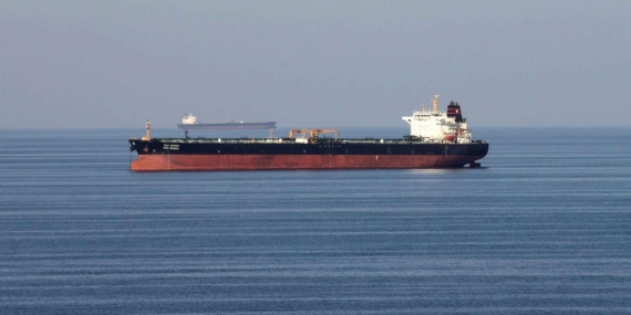 Hurmuz-Bogazi8217nda-Petrol-Tasiyan-Tankerler-Gecti-featured
