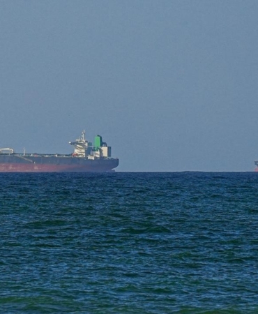 Iran-Gemileri-Abluka-Bolgesinden-Sorunsuz-Gecti-featured