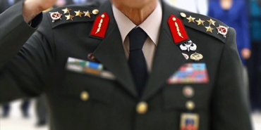 205-General-ve-Amiralin-Yeni-Vazifeleri-Belirlendi-featured