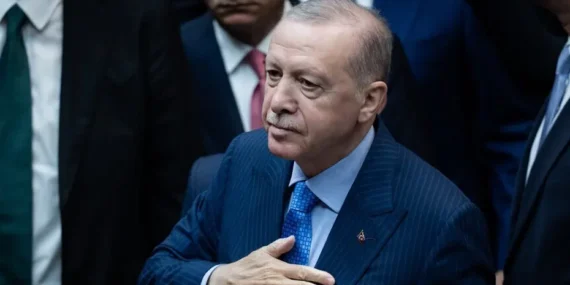 AK-Parti-25-Yasinda-Erdogan8217dan-Kritik-Mesajlar-featured