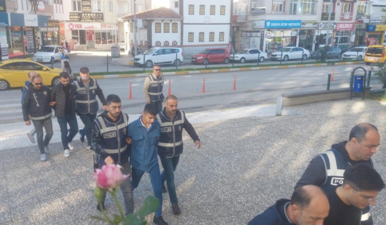 Ankara8217da-Yasa-Disi-Otoparkcilara-Operasyon-10-Gozalti-featured