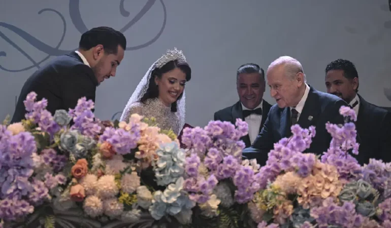 Bahceli-MHP8217li-baskanin-oglunun-nikahinda-sahitlik-yapti-featured