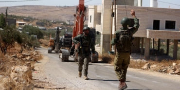 Bati-Seria8217da-80-Yasindaki-Filistinli-Israil-Askerlerince-Darbedildi-featured