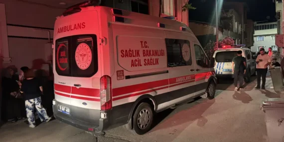 Bursa8217da-Hamile-Kadin-Balkondan-Duserek-Hayatini-Kaybetti-featured