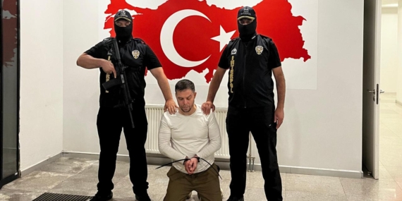 Kirmizi-Bultenle-Aranan-Suc-Lideri-Serkan-Kurtulus-Turkiye8217de-featured
