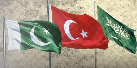 Uc-Ulke-Bayraklari-Suudi-Yapilari-Aydinlatti-featured