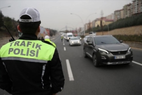 Ankarada-Yarin-Bazi-Cadde-ve-Bulvarlar-Trafige-Kapatilacak-featured