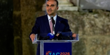 Bakan-Kacir-IAC-2026-Uzay-Tarihinin-En-Buyuk-Kongresi-Oldu-featured