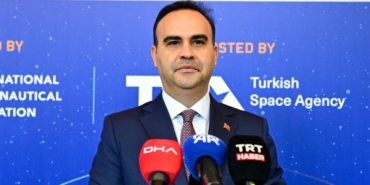 Bakan-Kacir-Turkiye-2027de-Aya-Ulasmayi-Hedefliyor-featured