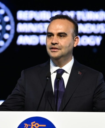 Bakan-Kacirdan-Antalyadaki-Uzay-Zirvesi-icin-halka-davet-featured