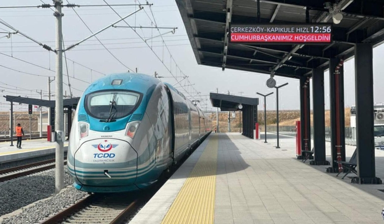 Cerkezkoy-Kapikule-Hizli-Tren-Hatti-Yarin-Aciliyor-featured