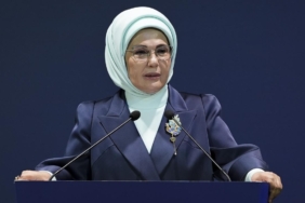 Emine-Erdogandan-Turkiye-Maarif-Vakfinin-10.-Yilina-Kutlama-featured