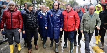 Istanbul-Valisi-Gul-Sel-bolgesinde-2-bin-500-kisi-kurtarildi-featured