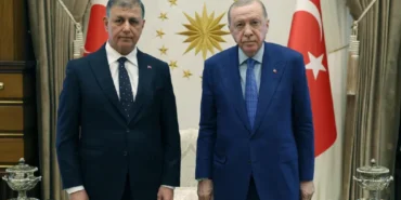 Izmir-Buyuksehir-Belediye-Baskani-Cemil-Tugay-AK-Partiye-Katiliyor-featured