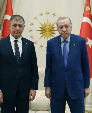Izmir-Buyuksehir-Belediye-Baskani-Cemil-Tugay-AK-Partiye-mi-Geciyor-featured