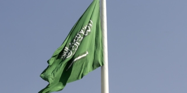 Riyad-Havalimanina-yapilan-saldirida-3-kisi-yasamini-yitirdi-featured